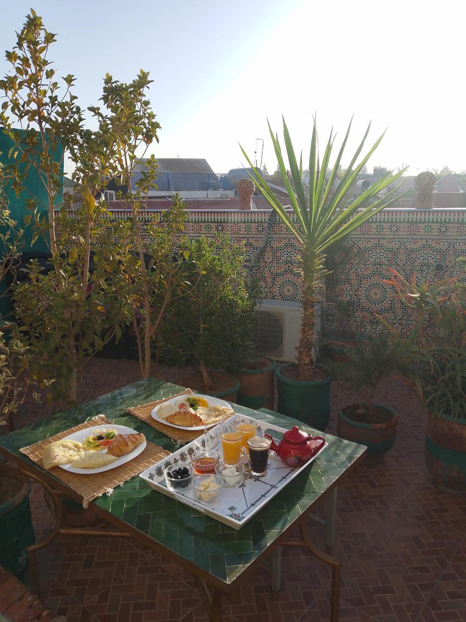 Riad Sun House With Rooftop Terrace