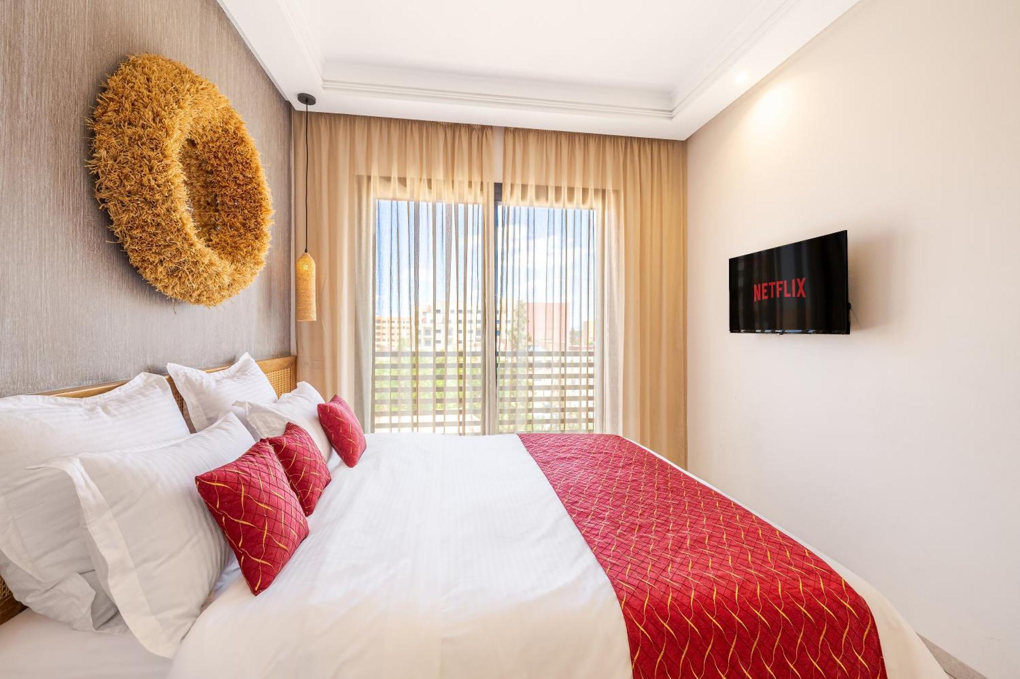 Center-1 Queen Br With Ac, Pool And Iptv- Parking Marrakesh