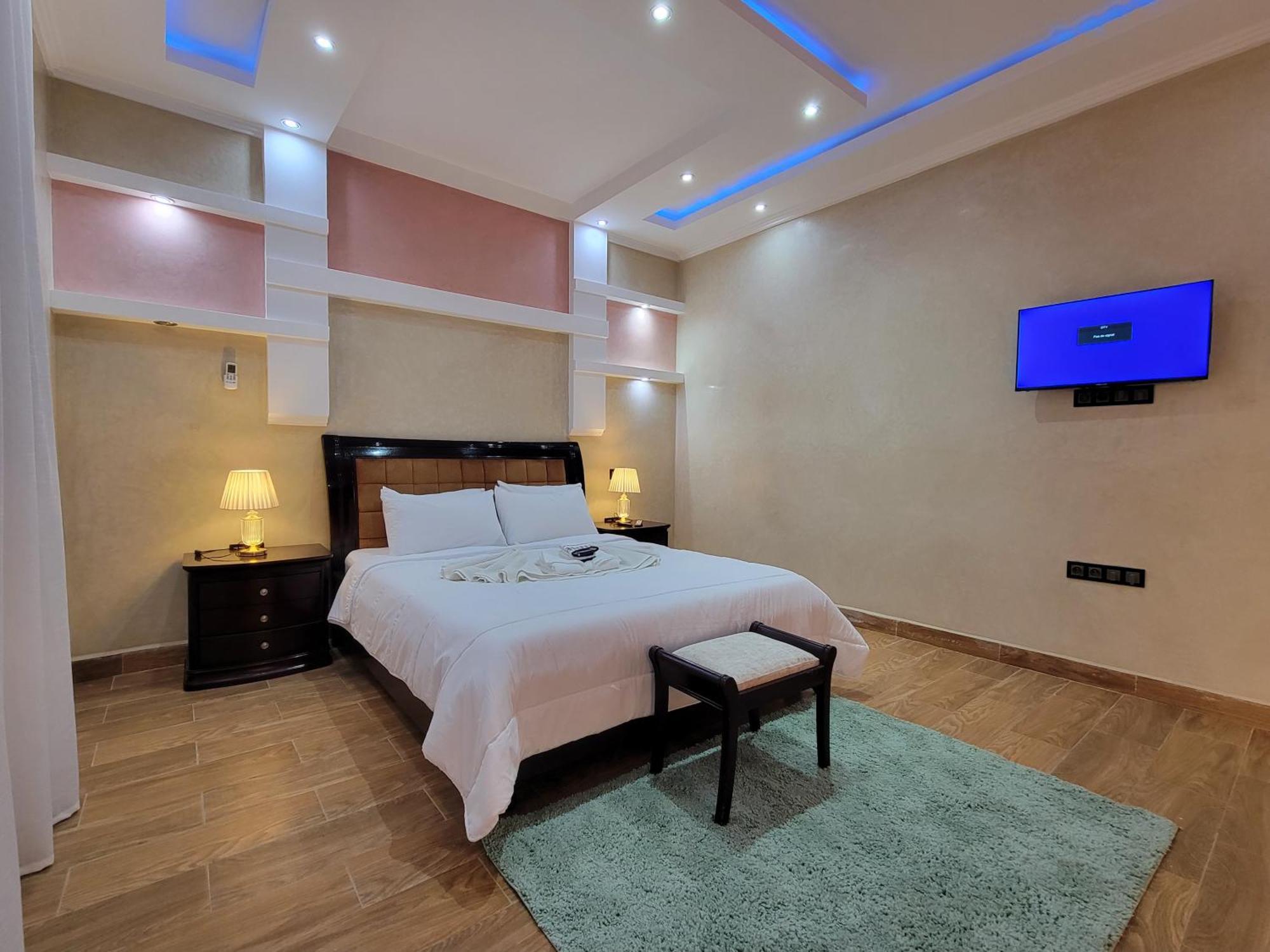 Villa Marrakech Rimass - 7 Chambres Dont 6 Suites Luxe, Piscine Privee & Jardins