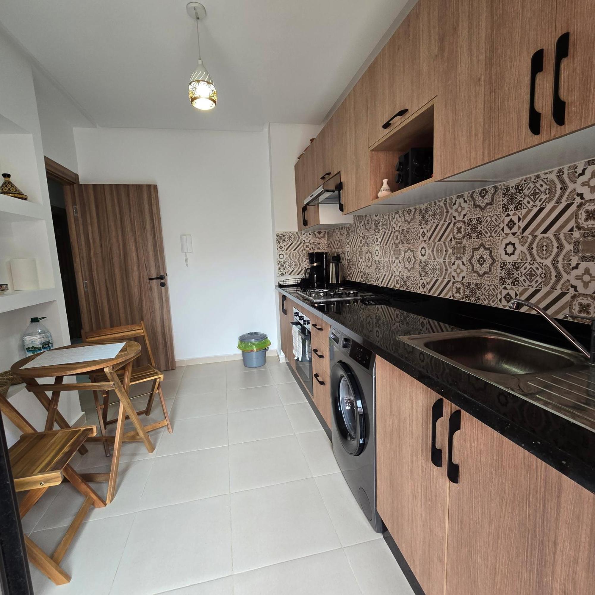 Apartment Luxury Premium With 5 Pools And Garden