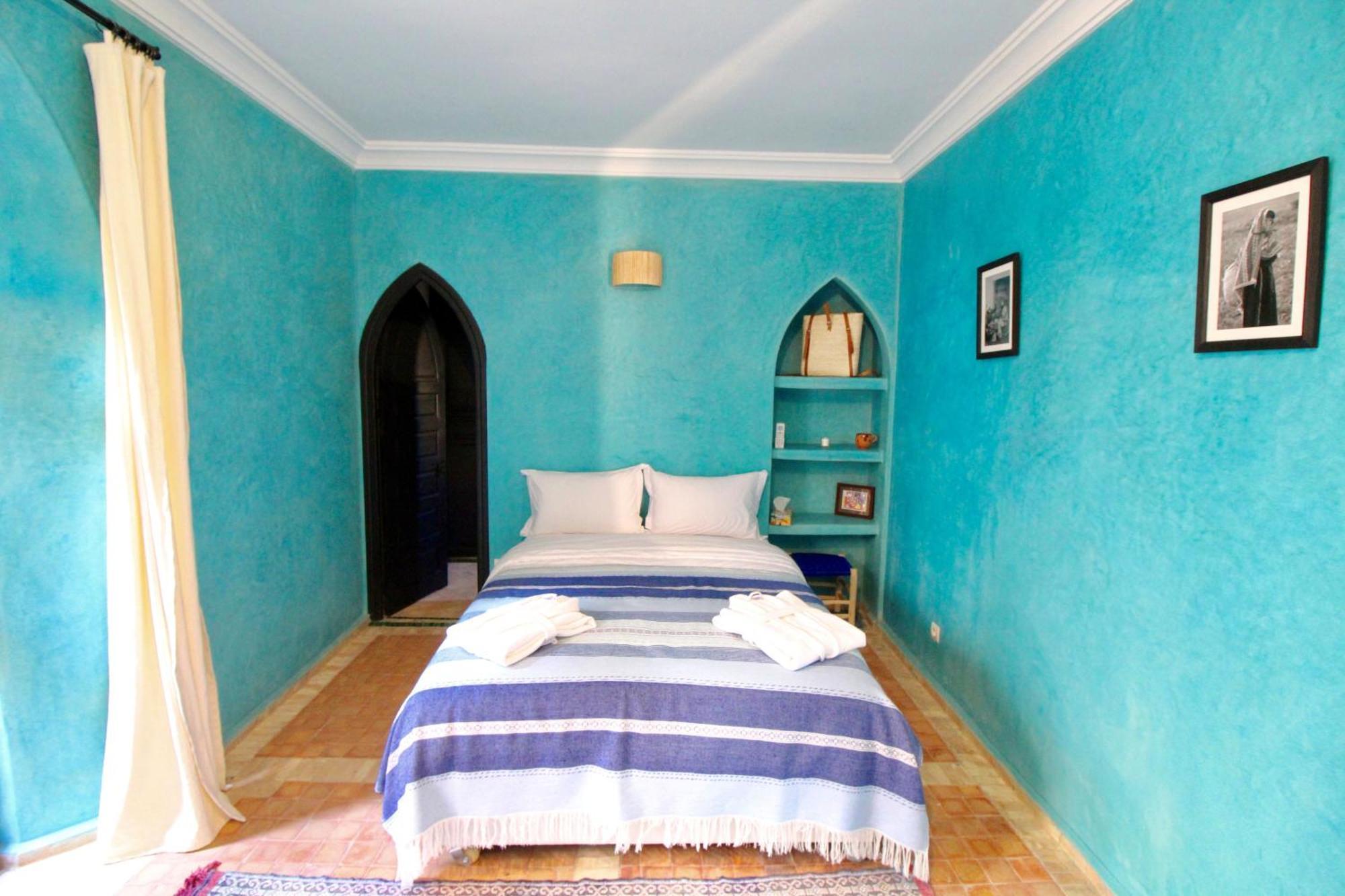 Riad Agnes & Zohra