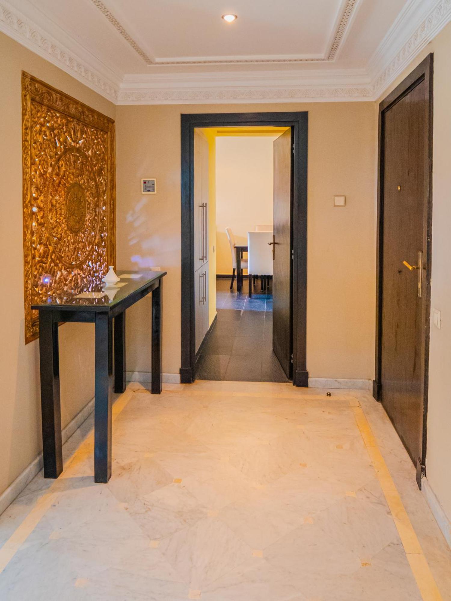 Location, Elegance, View & Comfort *