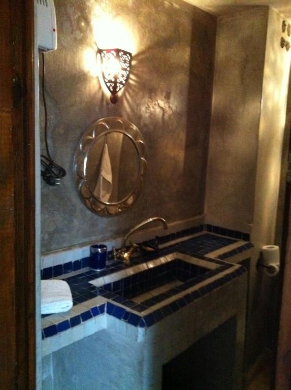 Riad Noor Charana 3*