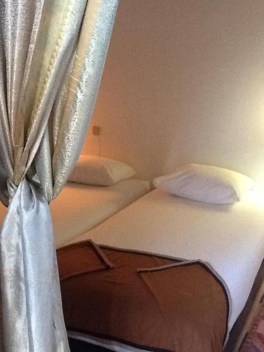 Noor Charana Riad