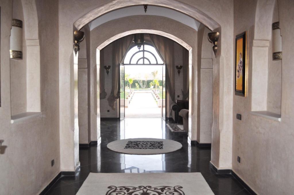 Palais Medali & 5*