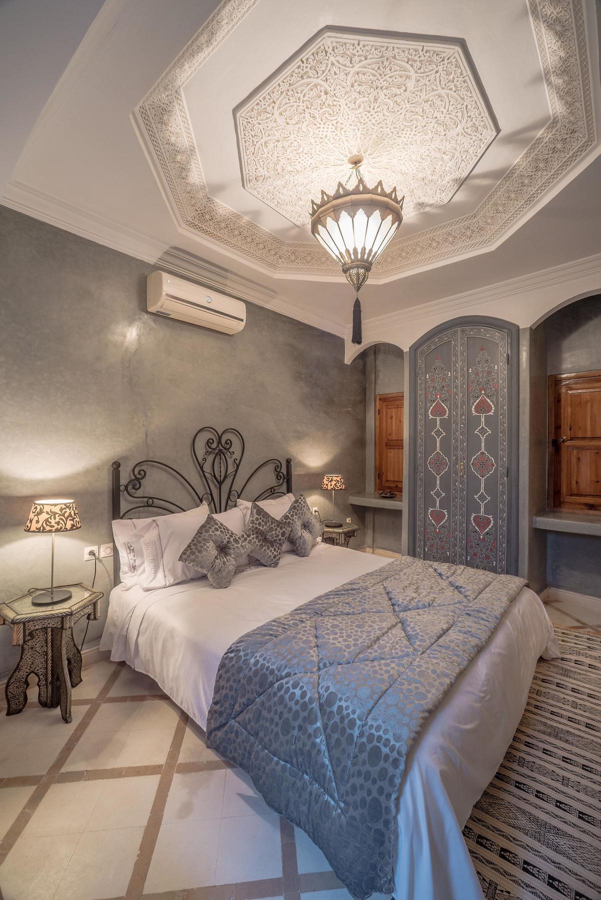 Bed & Breakfast Riad Dar Attika 4*