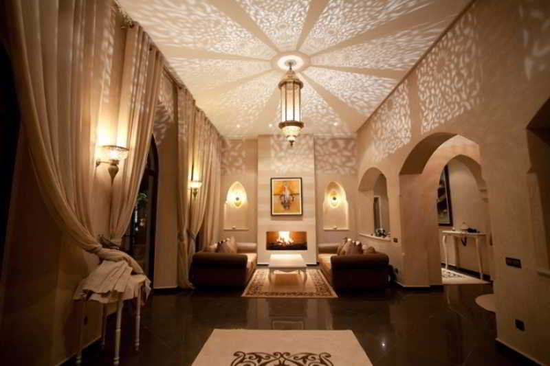 Palais Medali & 5*