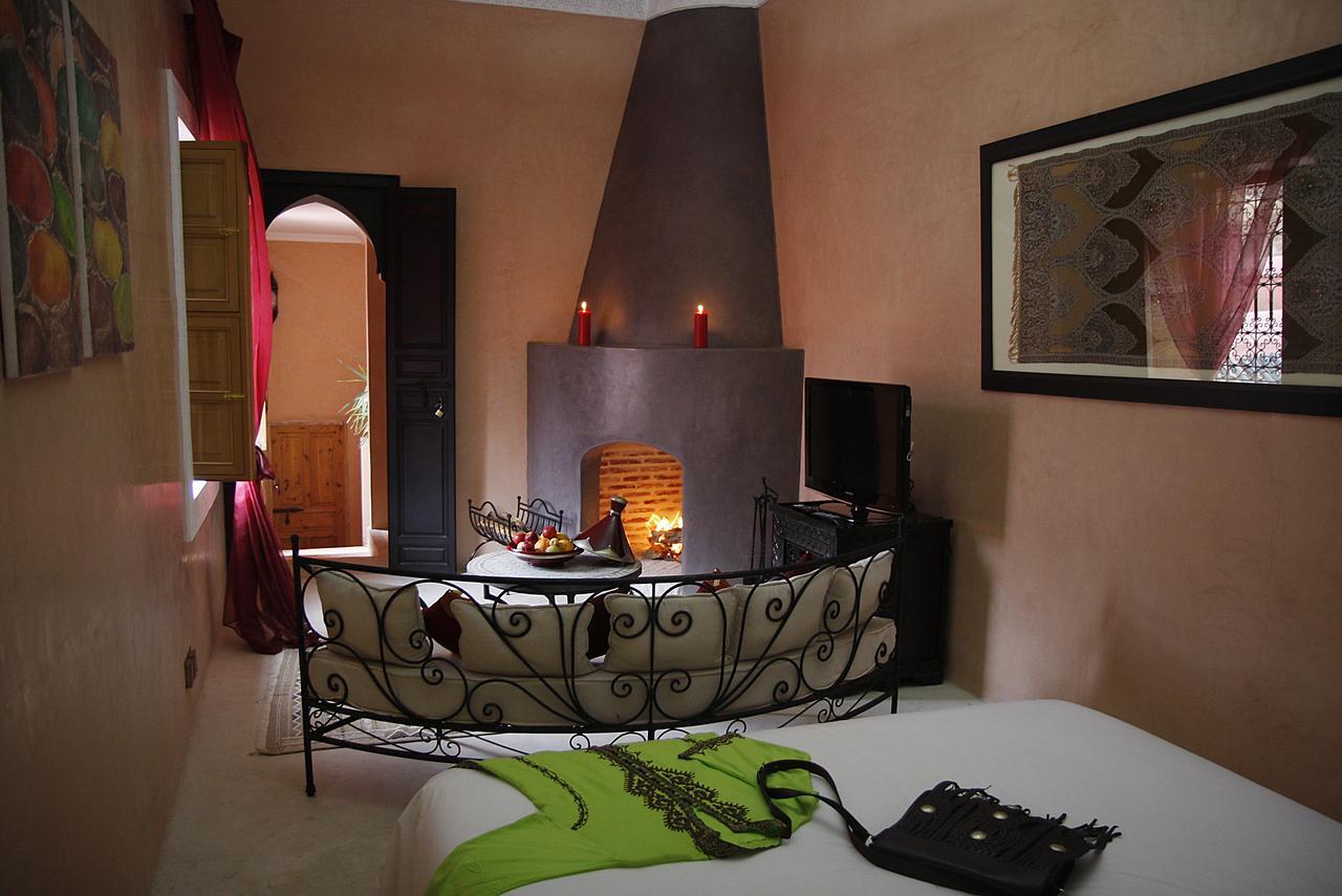 Alili Riad 2*