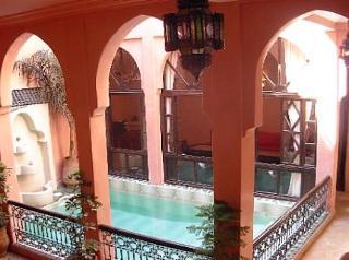 Aderbaz 3*