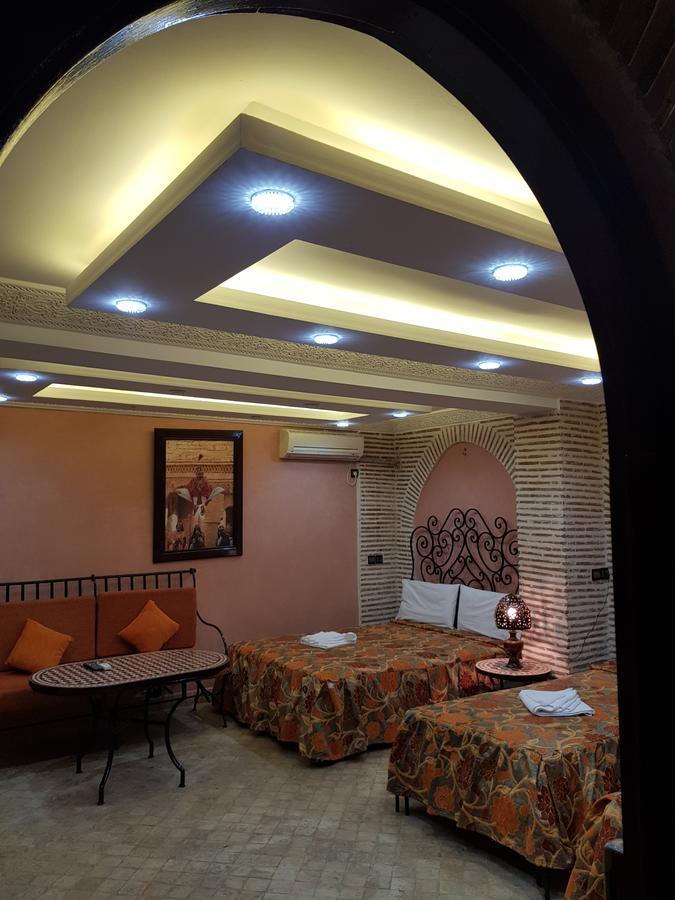 Salsabil Hotel *