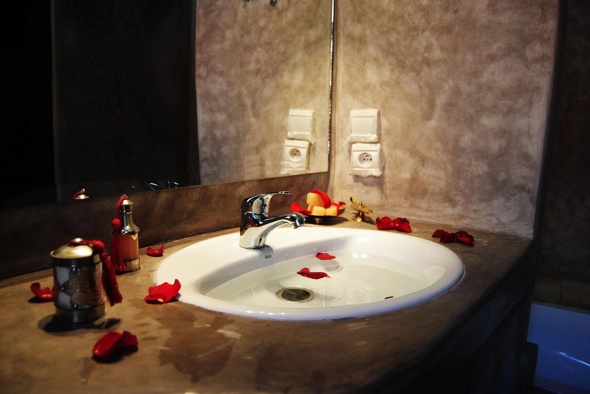 Romance (adults Only)