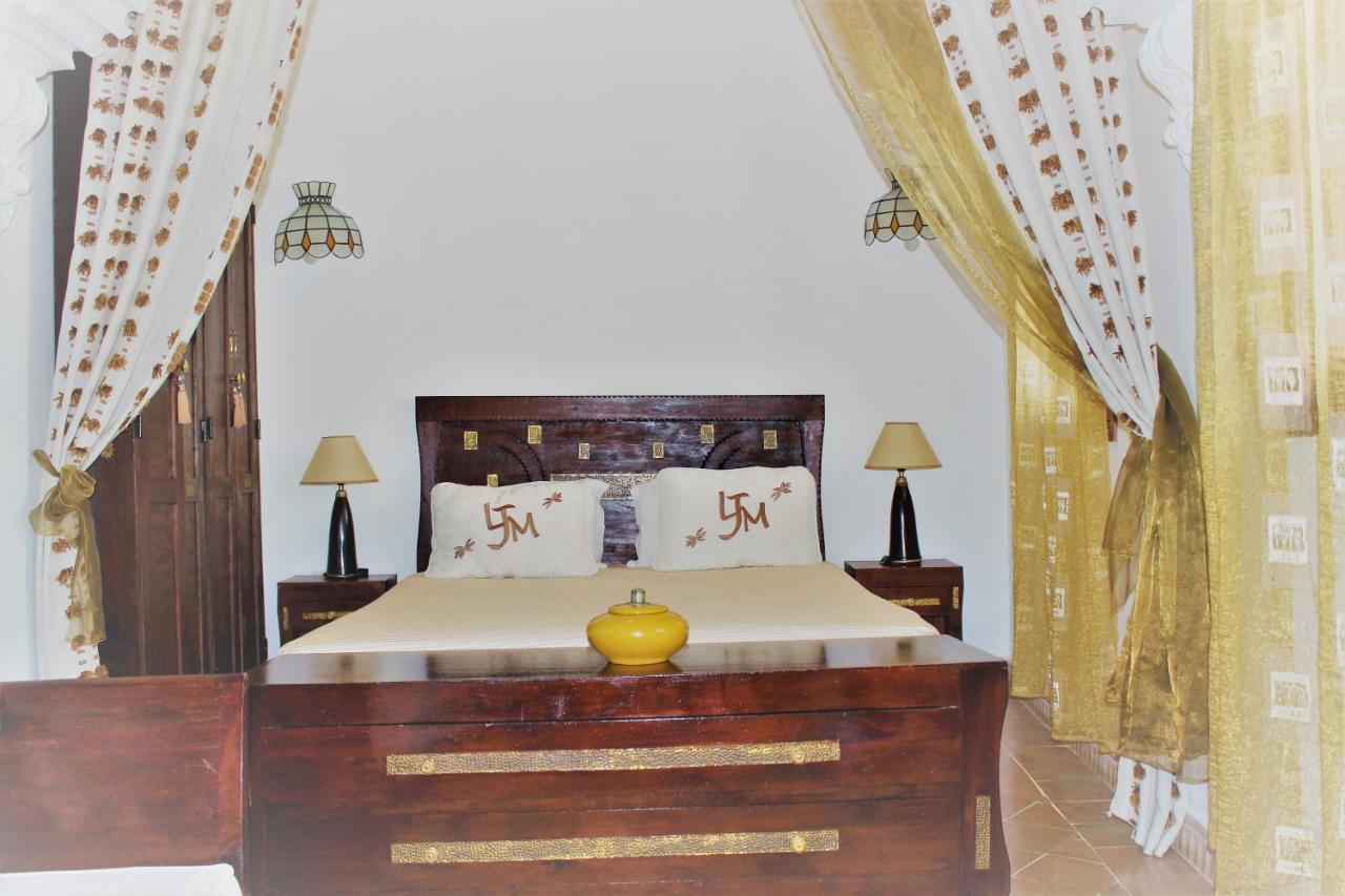 Riad Les Jardins Mandaline 2*