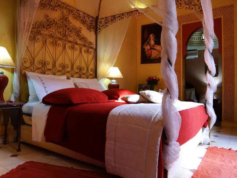 Samira Group & 3*
