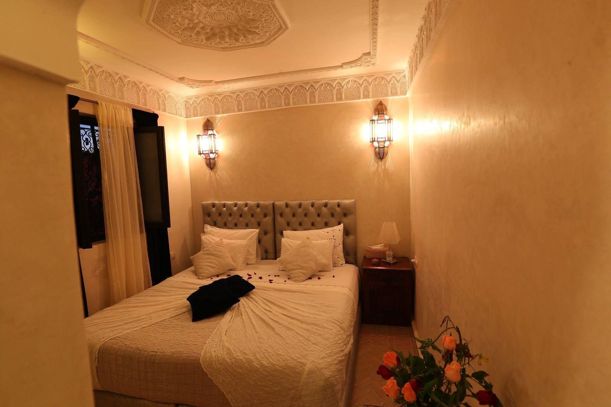 Samira Group & 3*
