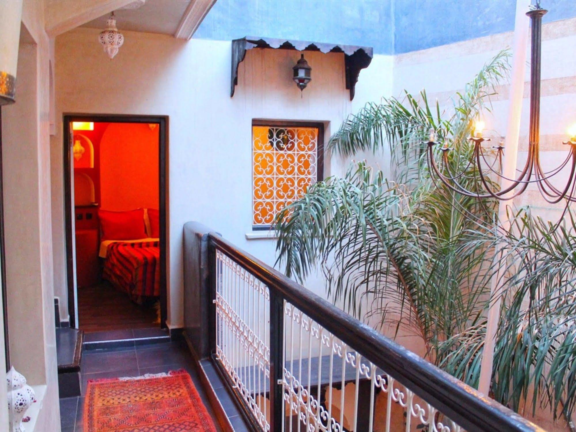 Diamant La Rouge Riad 2*