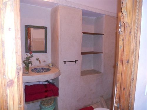 Riad Ineslisa 4*