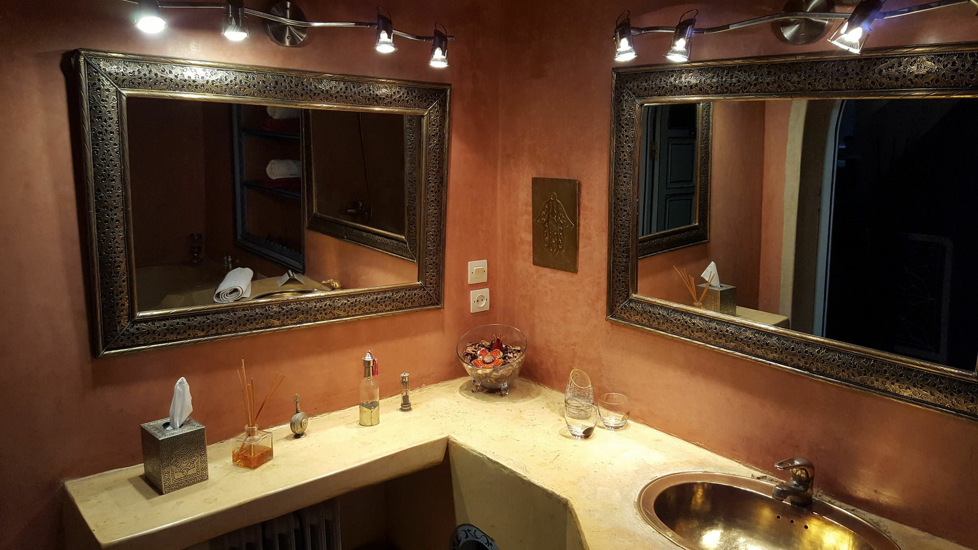 Dar Khmissa Riad & Spa Marrakesh