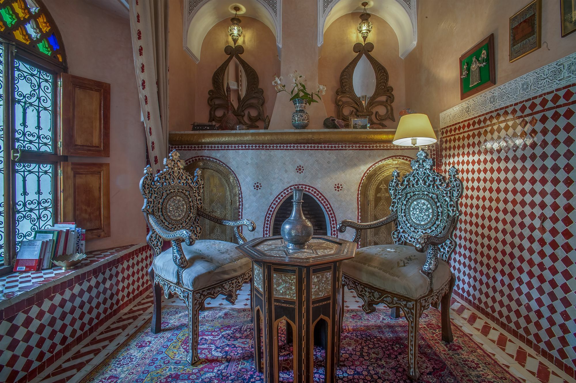 & Laurence Olivier Riad