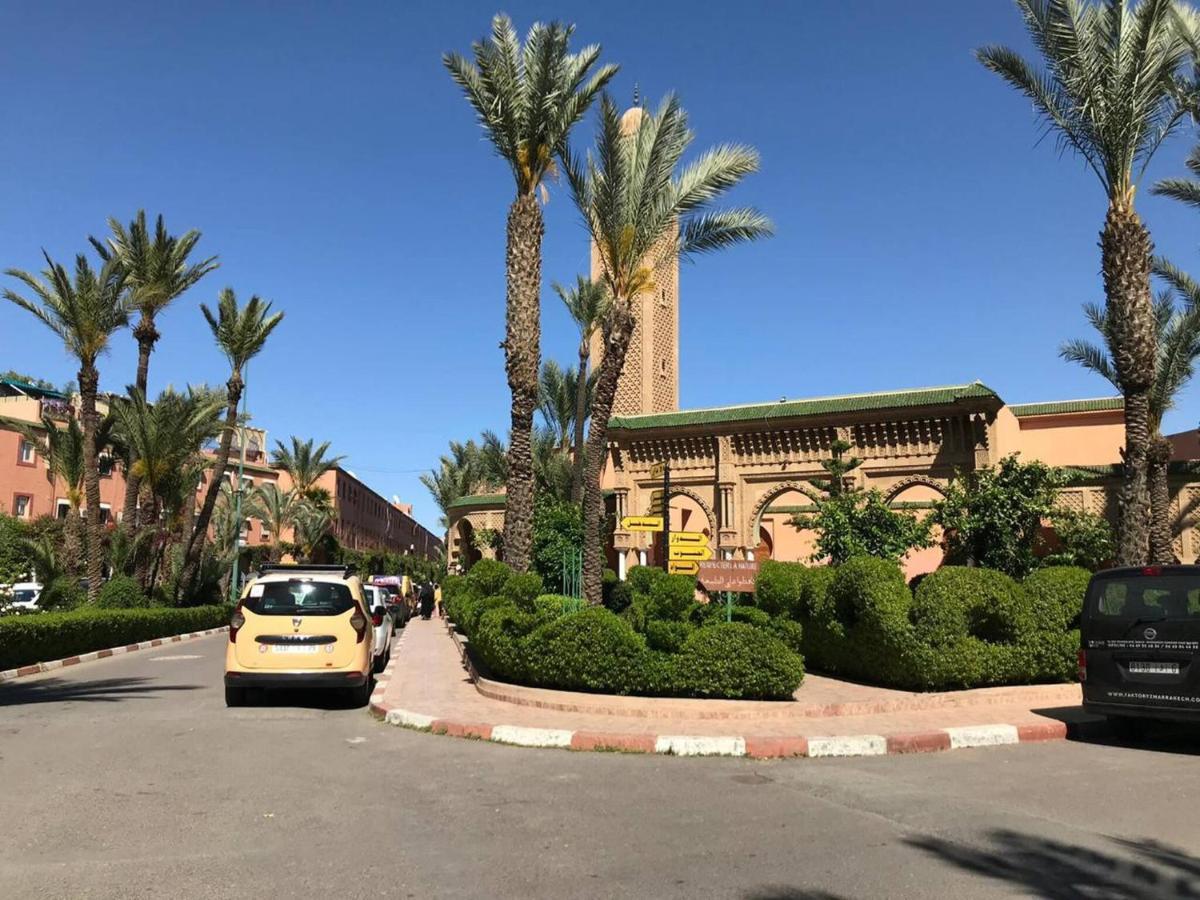 Apartment “yallah”riyad Triplex For 6 Persons Max